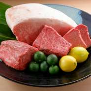 料理の核となる牛肉はブランドから選ぶのではなく、その時期その土地ごとに美味なるものを選択。食に対するアンテナは、埼玉・川越から常に全国へと向けられています。