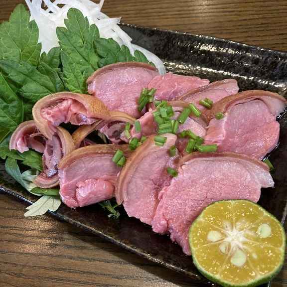 ヤギ刺し