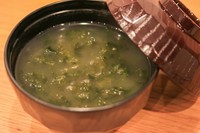 食物繊維やミネラル豊富なあおさ海苔のスープ。
