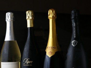 鮨・ワインとのマリアージュに酔いしれる