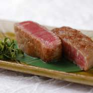 コースで提供される牛フィレ肉は、地域・銘柄にこだわらず、その日最もオススメできる“品質”重視で厳選。赤身の旨みと脂の絶妙な舌触り…。ひと口ごとに味わい深い逸品です。