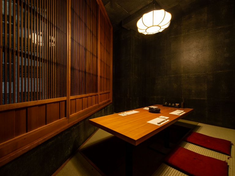 こだわりの落ち着いた和空間で美味しい焼き鳥をご堪能ください。