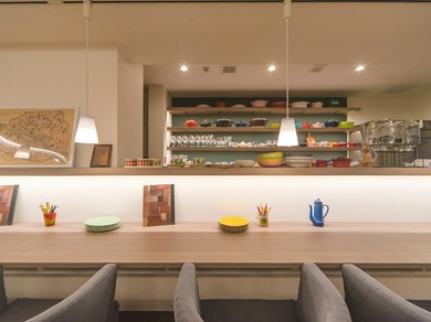 スタイリッシュな空間で、日常を忘れてゆったりくつろげる