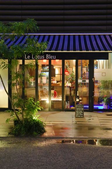 外観からこだわりを 入店前からワクワク感