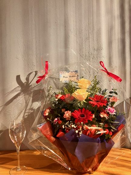 贈り物に オリジナルのアレンジフラワー