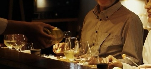 カウンター席だから味わえるライブ感