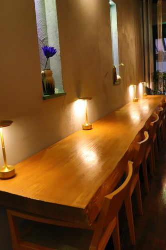 鹿児島県産　杉の木の4ｍ超えのカウンター