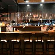 のんびり過ごせるカウンター席