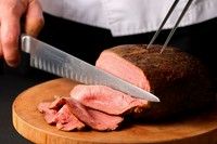 ◆営業時間
11:30~14:00(L.O. 13:30)90分制
◆料金
大人:2,900円
65歳以上:2,600円
小学生:1,500円
4歳~6歳:1,100円