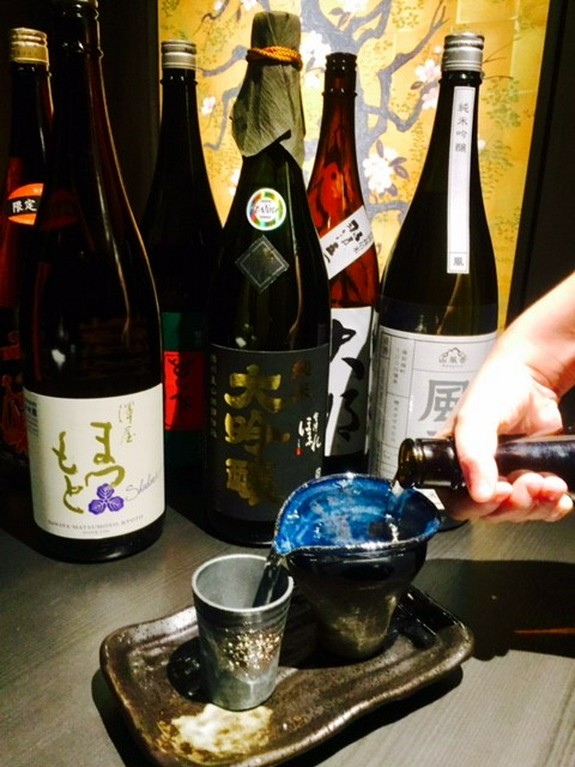 洗練された完全個室で高級感を演出、希少食材、希少なお酒を堪能