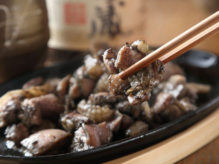 愛され続ける宮崎の味を大阪で味わう『みやざき地頭鶏もも焼き』