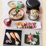 本格的な懐石料理をご堪能いただけるコースをご用意しました。その他お料理の内容が異なるコースもご用意。