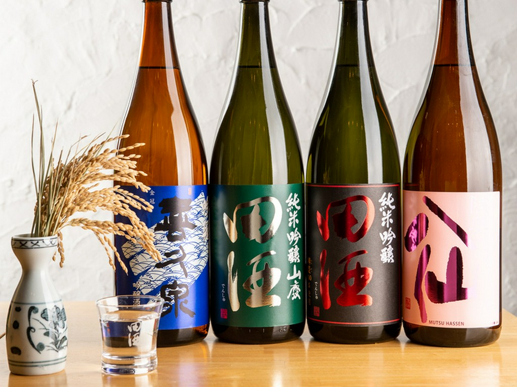 青森を中心に各地から集められた日本酒