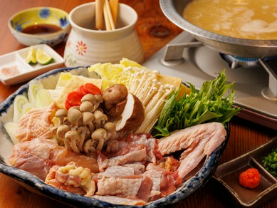 奈良県の大和肉鶏を使用。地鶏の旨みたっぷり『地鶏鍋』　二人前～