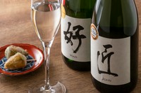 750ml：4800円／300ml：2800円

高知県嶺北地方の酒造好適米『吟の夢』を使用し。恵まれた自然環境の中で丹念に仕込んだ純米吟醸酒のスパークリング日本酒です。