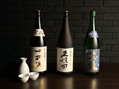 多種多様な美酒を取り揃え。飲み比べするのも楽しみの一つ