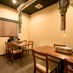 広々とした2階席は個室のように利用可能。最大20名までOK