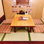 小上がり座敷の為、お子様も安心してお食事ができます。
お子様用の椅子もございます。