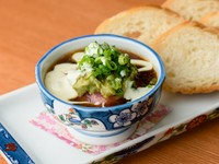 新鮮な美味しさがたまらない。絶妙な美食の組み合わせ『ネギトロ&アボカド』