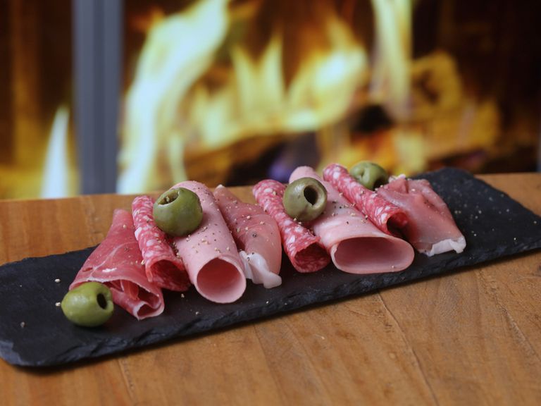 ビールのお供に外せない『生ハム盛り合わせ』