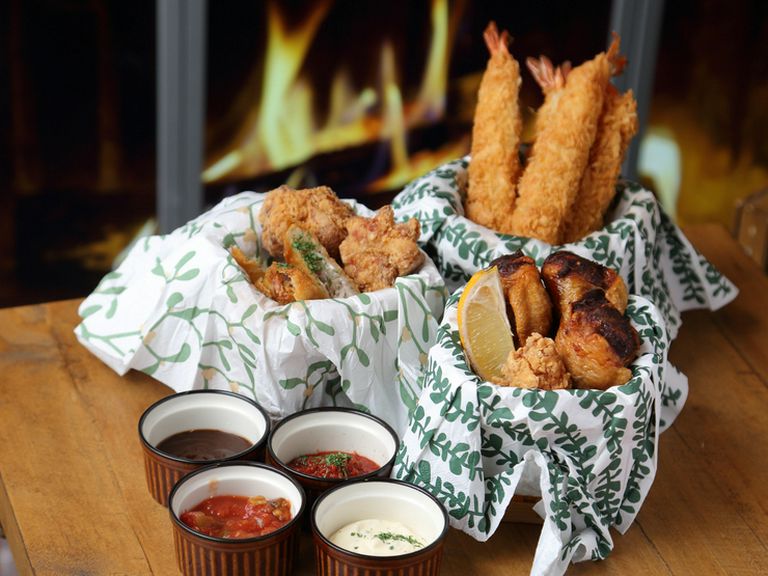 人気の揚げ物各種。『フライドポテト』も要チェック