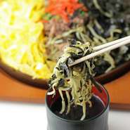 ランチ・ディナー共にオススメの逸品『焼きめん』