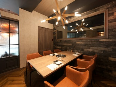 全席完全個室。近江うしをコースでもアラカルトでもご利用可能