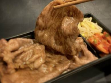 タンカツサンドや近江うしのお弁当が数種類ご用意できます。