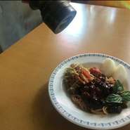 夏パスタはイチジクとトマトでさっぱりした味に。
アラビアータを加え少しピリ辛な味付けにしてみました。