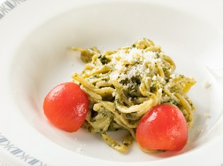 バラエティ豊かなソースでいただく『自家製パスタ』