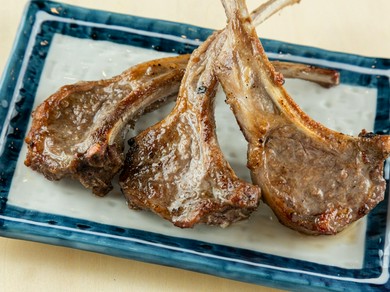 ラムチョップ〈1本〉