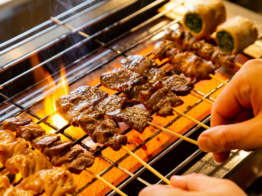 和牛は赤みと脂のバランスが良いA4ランクのものを厳選