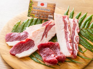種類によって食べ比べするのも楽しい。希少な国産の「羊肉」