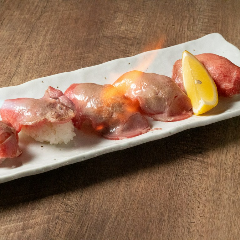 牛タン寿司　5貫