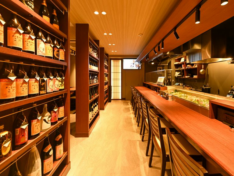 美食と対峙する、幸せなひとときを