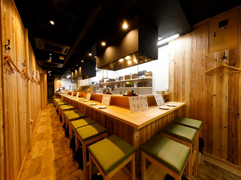 [1階]カウンター1名様×16席