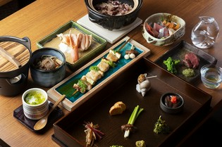 食材の宝庫・富山の山海の幸を選りすぐり、多彩な料理を繰り出す