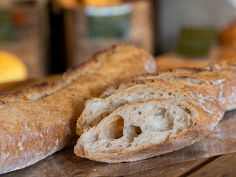 国産小麦100%の旨みを実感『バゲット・リアン』