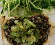 山椒唐辛子煮・豆鼓蒸し・香味揚げ

※画像は、豆鼓蒸しです。