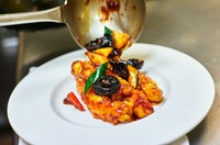 XO醤・辛子ニンニク煮・葱生姜・チリソース