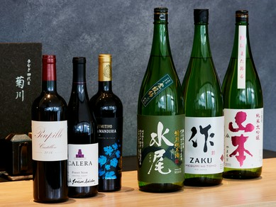 隠し酒もあり。うなぎとの相性を考慮して選ばれた日本酒