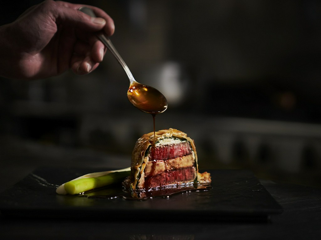 確かな料理と上質な空間で、ビジネスシーンに効く一軒