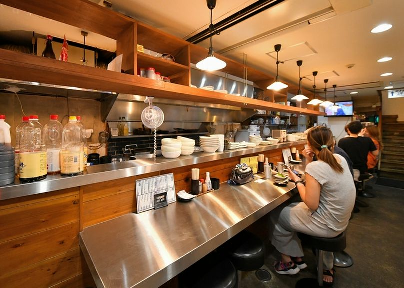 カウンター席もあるので、一人でもお気軽に入店できます。