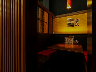 おこもり感がたまらない個室でプライベートな宴会はいかが