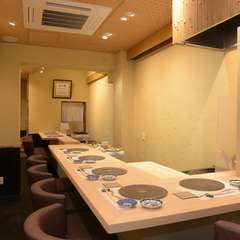 客人の心もお腹も満たしてくれる職人技の寿司と日本料理
