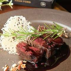 柔らかく、かみしめるほどに旨みを感じる『アンガス牛のグリル』