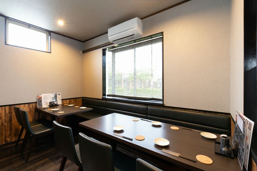使いやすいテーブル席も完備