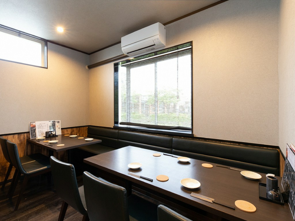 使いやすいテーブル席も完備