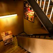 元気な接客と吟味を重ねた食材でつくる料理に、ゲストのシチュエーションに合わせて選べる個室。これらすべてのバランスを常に考えています。食べ飲み放題付きのコースも評判。元気がもらえる居酒屋です。