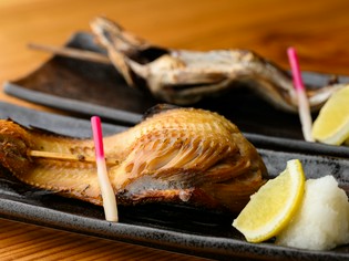 鮮度と職人技が生み出すおいしさ。炉端焼きで味わう海の幸